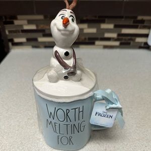 Ray Dunn frozen Olaf coffee mug